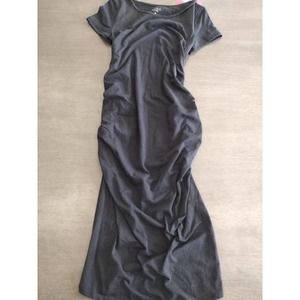 Short Sleeve Essential Midi T-Shirt Maternity Dress